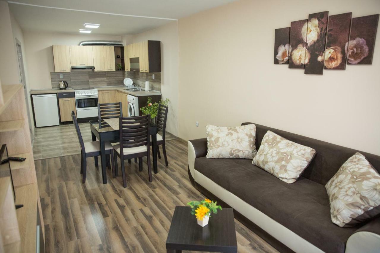 فارنا Emalena Apartment المظهر الخارجي الصورة